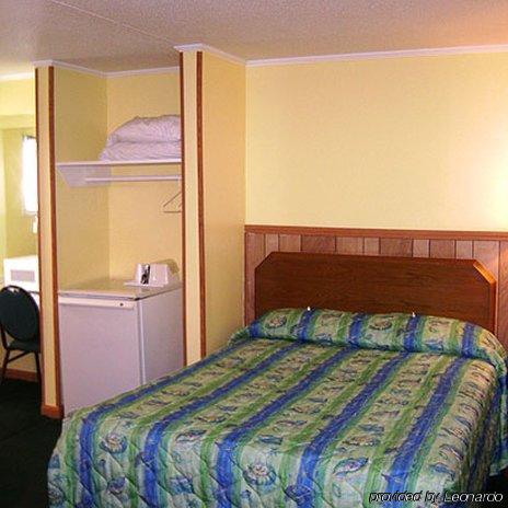Sea Hawk Oceanfront Motel Myrtle Beach Bilik gambar