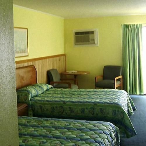 Sea Hawk Oceanfront Motel Myrtle Beach Bilik gambar